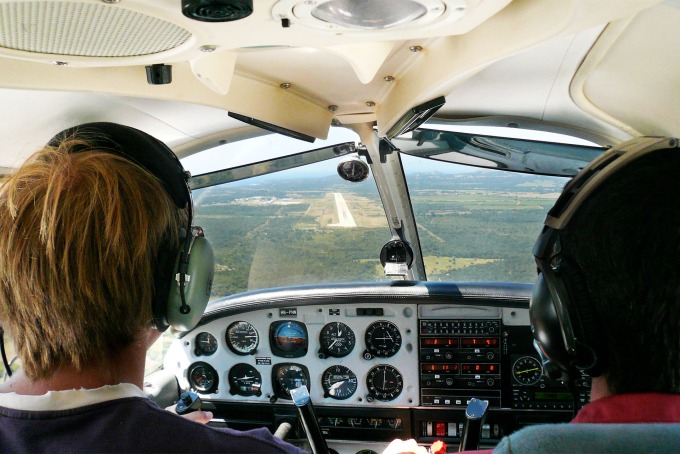 Long Final Anflug in Piper PA28